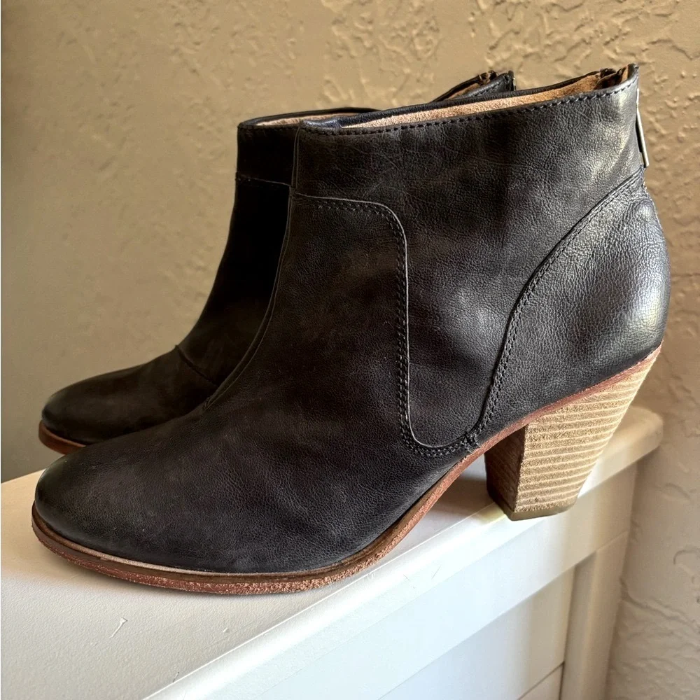 J Shoes Anthropologie Belgrave Ankle Booties Grey Leather Size 10